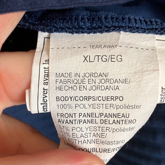 Under Armour Golf Navy Quarter-Zip Pullover - Picture 3 of 4